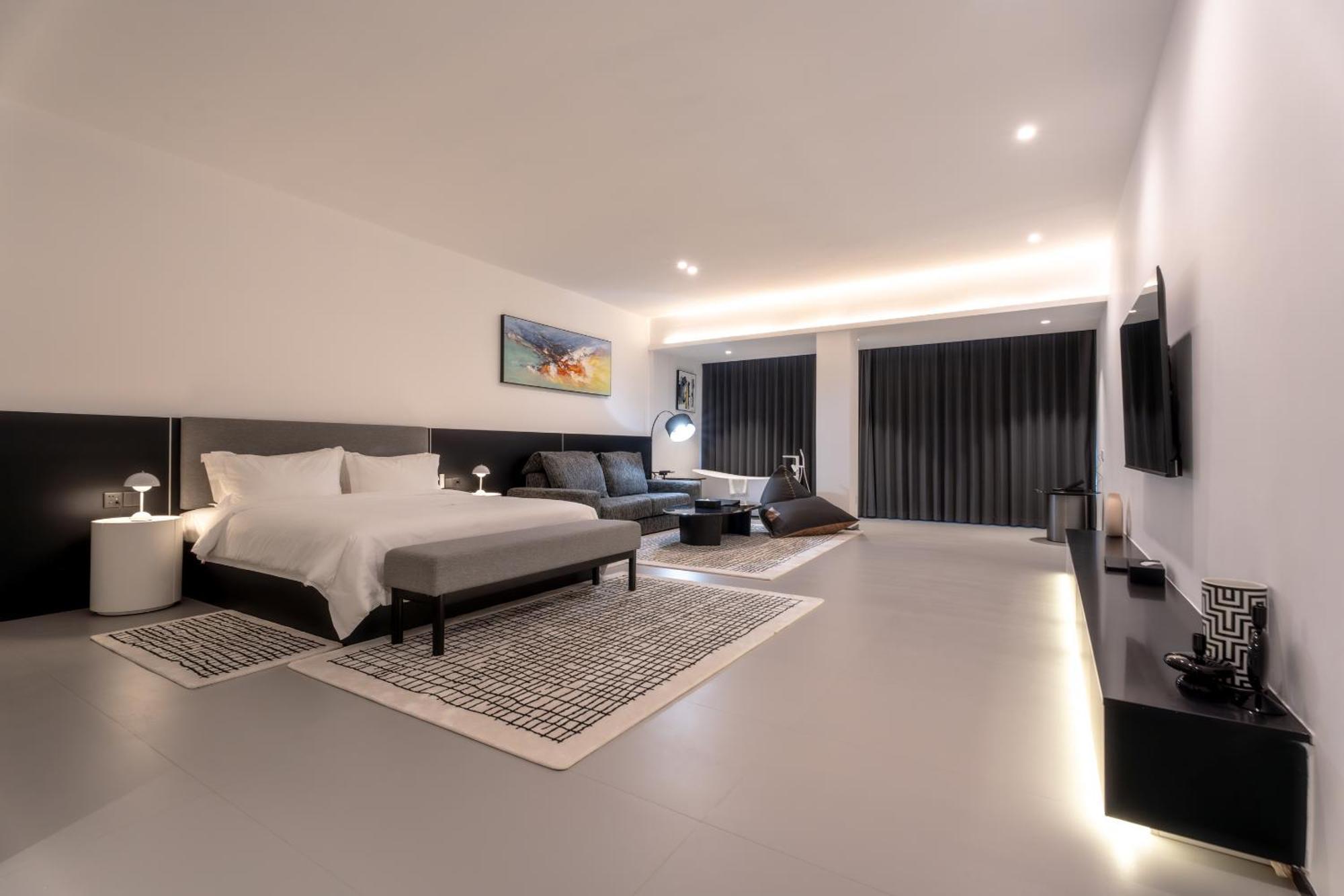 One Riviera Hotel And Residences Ban Souanmone 외부 사진