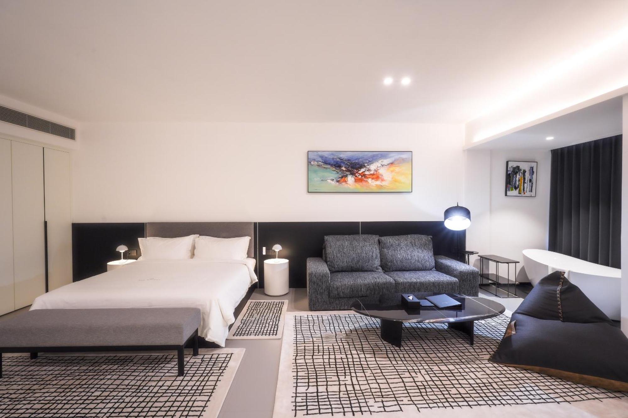One Riviera Hotel And Residences Ban Souanmone 외부 사진