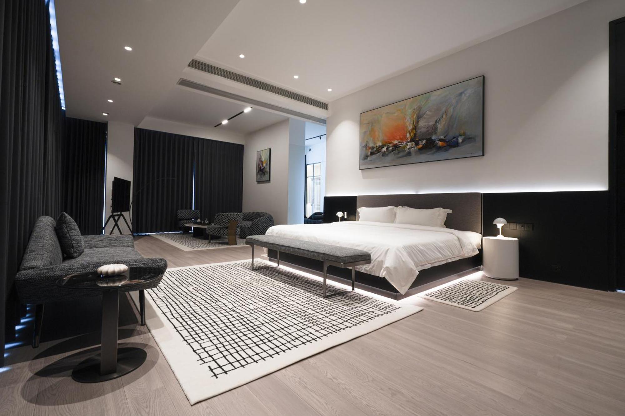 One Riviera Hotel And Residences Ban Souanmone 외부 사진